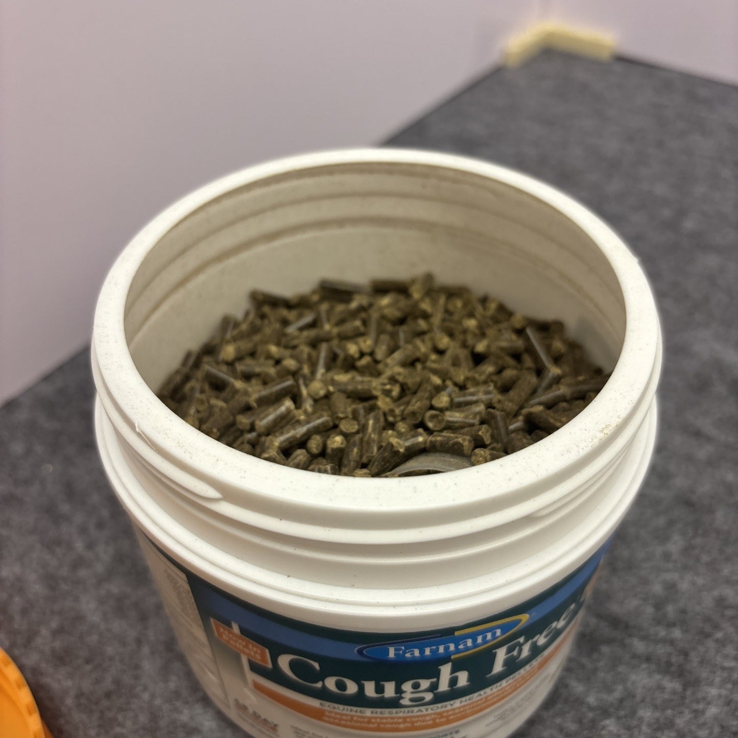 Farnam Cough Free Pellets for Horses 1.75 lb. Opened