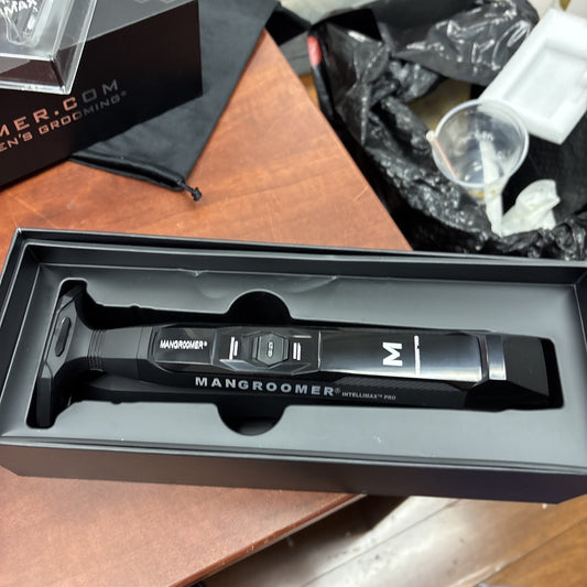 Mangroomer Intellimax Pro Back Shaver With Reach Handle Brand New Open Box