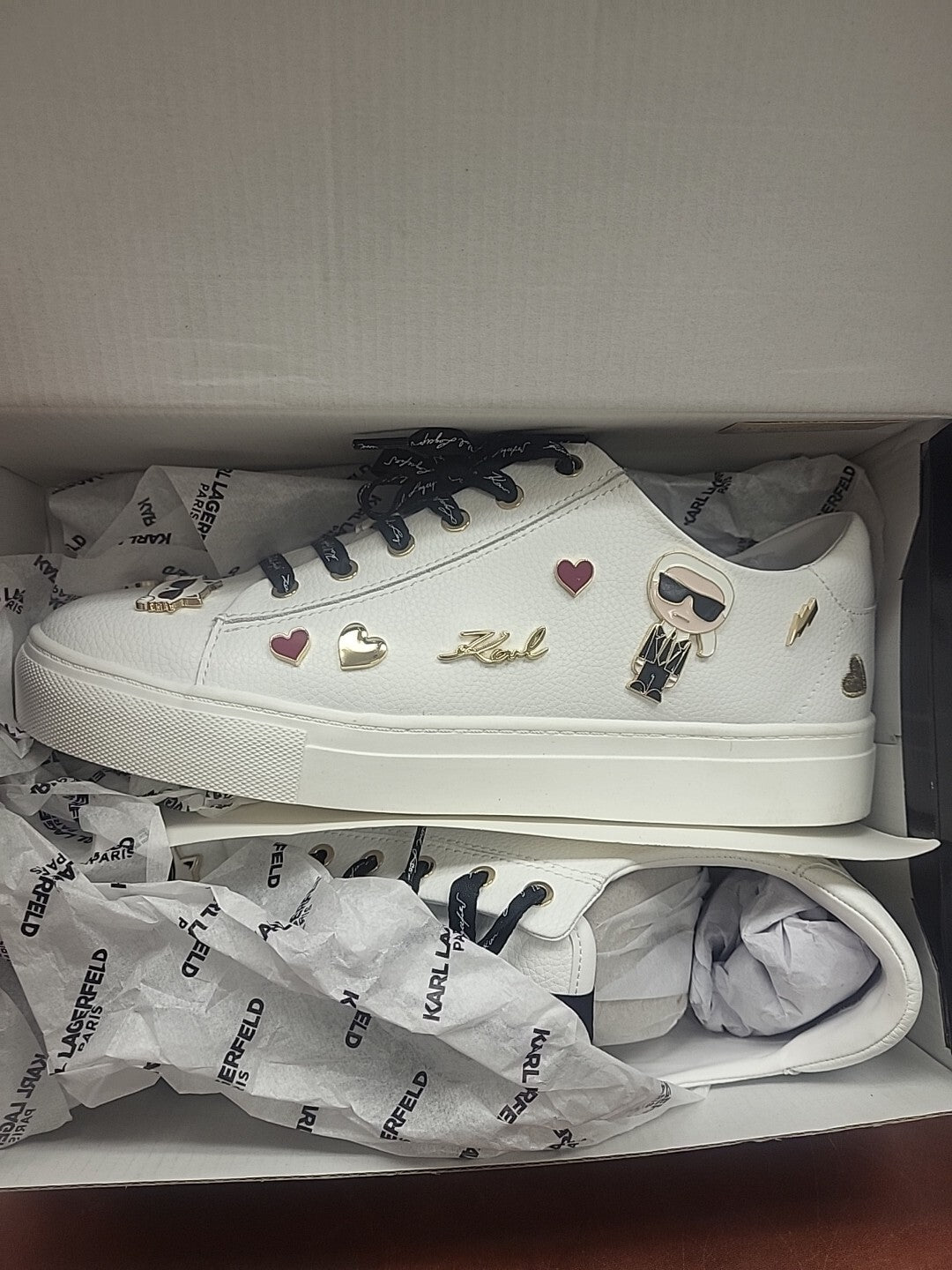 (Size 11 Karl Lagerfeld Paris Cate Pins Lace Up Fashion Sneakers