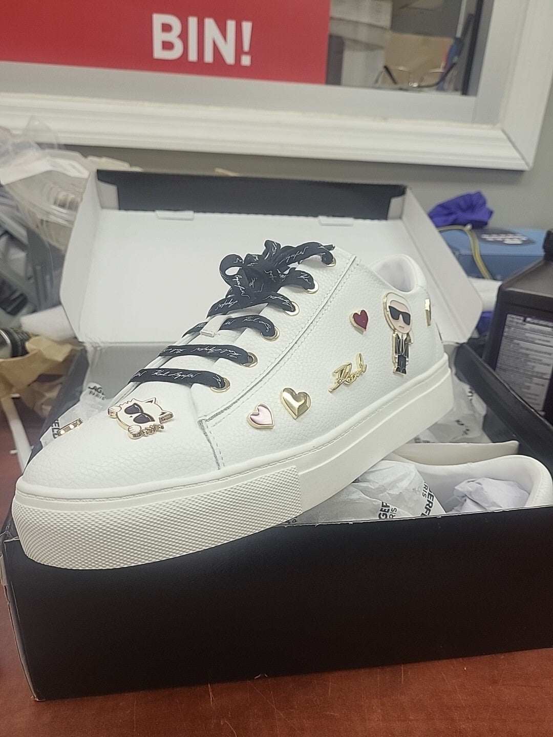 (Size 11 Karl Lagerfeld Paris Cate Pins Lace Up Fashion Sneakers